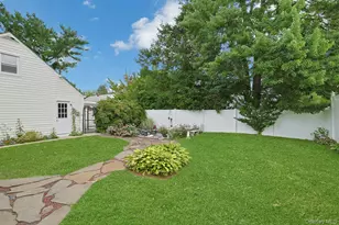 157 Whitman Rd, Yonkers, NY 10710 - Photo 19