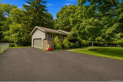 61 S Airmont Road, Suffern, NY 10901 - Photo 23