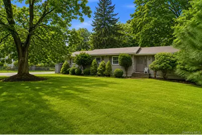 61 S Airmont Road, Suffern, NY 10901 - Photo 1