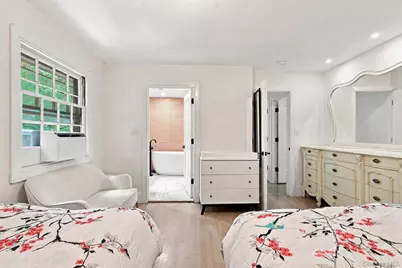61 S Airmont Road, Suffern, NY 10901 - Photo 11