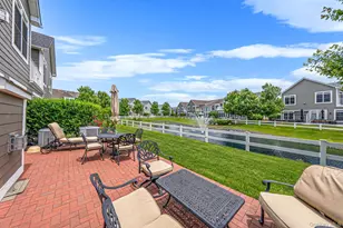 52102 Beech Tree Ln, Plainview, NY 11803 - Photo 3