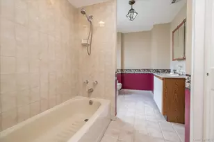1 Ridgewood Dr, Wantagh, NY 11793 - Photo 15