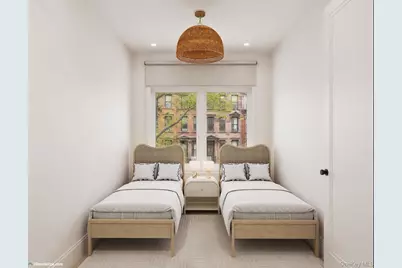 233 Vernon Avenue, Brooklyn, NY 11206 - Photo 13
