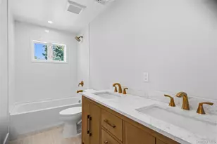 6 Oatley Pl, Commack, NY 11725 - Photo 13