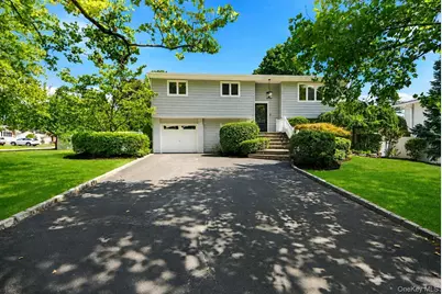 6 Oatley Place, Commack, NY 11725 - Photo 1