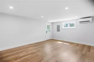 6 Oatley Pl, Commack, NY 11725 - Photo 5