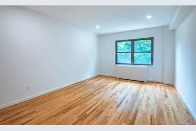 20 Canterbury Road #3A, Great Neck, NY 11021 - Photo 19