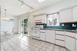 835 7th St, West Babylon, NY 11704 - Photo 7