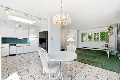 835 7th Street, West Babylon, NY 11704 - Photo 5