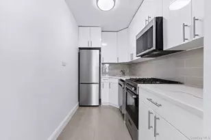 61-20 Grand Central Pkwy, Forest Hills, NY 11375 - Photo 13