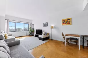 61-20 Grand Central Pkwy, Forest Hills, NY 11375 - Photo 11