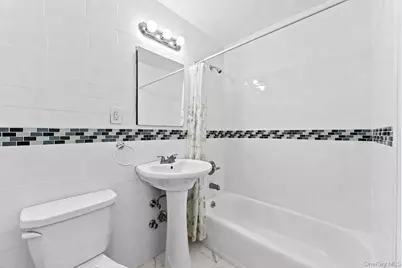 61-20 Grand Central Parkway #A1508, Forest Hills, NY 11375 - Photo 17
