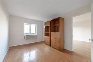 205 Mineola Blvd, Mineola, NY 11501 - Photo 13
