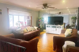 312 E Columbia St, Hempstead, NY 11550 - Photo 3
