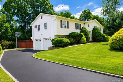 8 Rockridge Drive, Thiells, NY 10984 - Photo 3