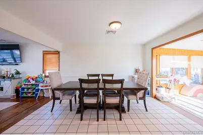 2695 Ocean Avenue, Seaford, NY 11783 - Photo 11