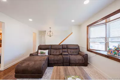 2695 Ocean Avenue, Seaford, NY 11783 - Photo 9
