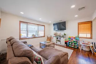 2695 Ocean Ave, Seaford, NY 11783 - Photo 7