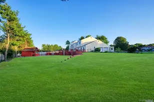 4 Jester Ct, Dix Hills, NY 11746 - Photo 29