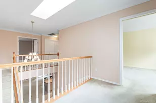 406 Willow Pond Dr, Riverhead, NY 11901 - Photo 17
