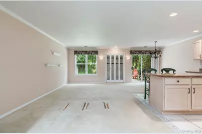 406 Willow Pond Drive, Riverhead, NY 11901 - Photo 5