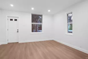 263 Quincy Ave, Bronx, NY 10465 - Photo 17