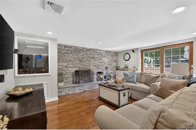 1 Ryan Court, Syosset, NY 11791 - Photo 11