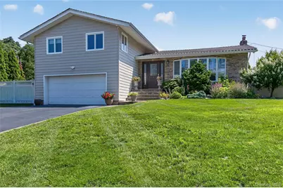 1 Ryan Court, Syosset, NY 11791 - Photo 1