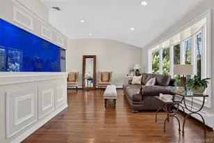 1 Ryan Ct, Syosset, NY 11791 - Photo 3