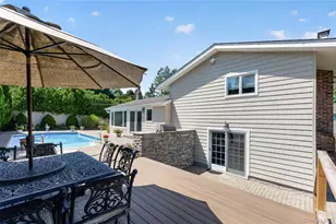 1 Ryan Ct, Syosset, NY 11791 - Photo 27