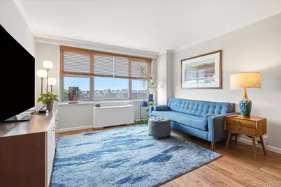 7025 Yellowstone Boulevard #8Q, Forest Hills, NY 11375 - Photo 9