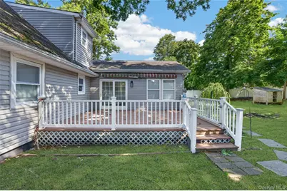 10 Field Place, Huntington Station, NY 11746 - Photo 25