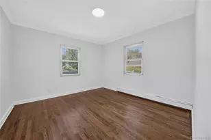 10 Field Pl, Huntington Station, NY 11746 - Photo 13