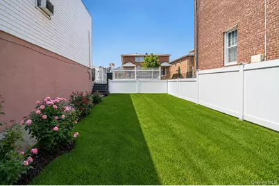 887 Pine Street, Brooklyn, NY 11208 - Photo 9