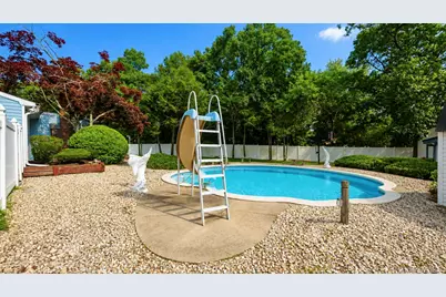 12 Heather Court, Centereach, NY 11720 - Photo 9