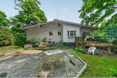 69 Stonewall Circle, White Plains, NY 10607 - Photo 43