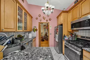 69 Stonewall Cir, White Plains, NY 10607 - Photo 21