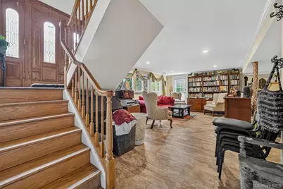 69 Stonewall Circle, White Plains, NY 10607 - Photo 33