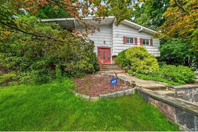 69 Stonewall Circle, White Plains, NY 10607 - Photo 3