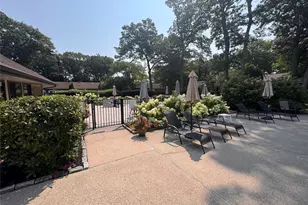 20 Strathmore Gate Dr, Stony Brook, NY 11790 - Photo 19