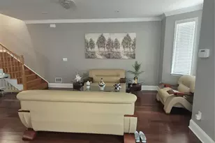130-14 221st St, Springfield Gardens, NY 11413 - Photo 3
