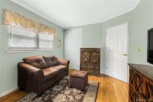 33 Dexter Rd, Yonkers, NY 10710 - Photo 15