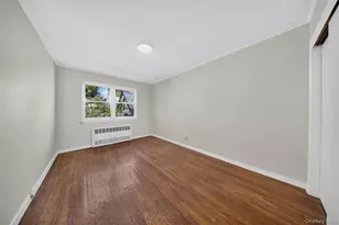 61-44 164th St, Flushing, NY 11365 - Photo 17