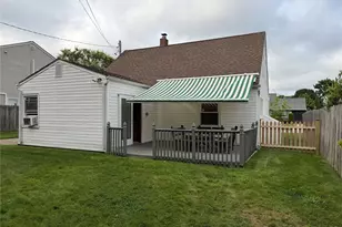 32 Griddle Ln, Levittown, NY 11756 - Photo 9