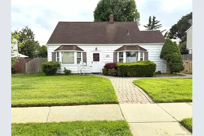 32 Griddle Lane, Levittown, NY 11756 - Photo 1