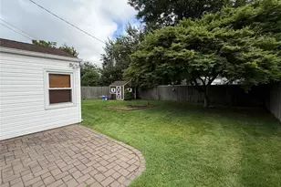 32 Griddle Ln, Levittown, NY 11756 - Photo 7