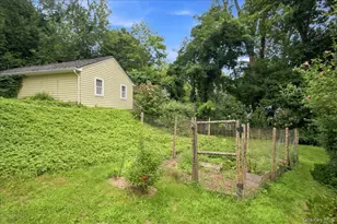 100 Whitlockville Rd, Katonah, NY 10536 - Photo 7