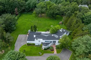 1 Vista Dr, Syosset, NY 11791 - Photo 23