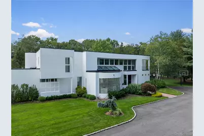 1 Vista Drive, Syosset, NY 11791 - Photo 1