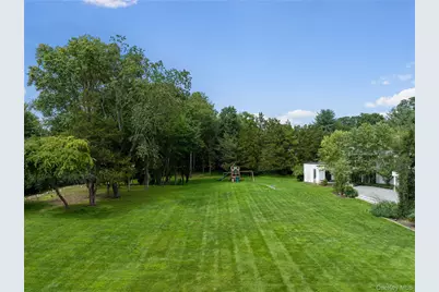 1 Vista Drive, Syosset, NY 11791 - Photo 17